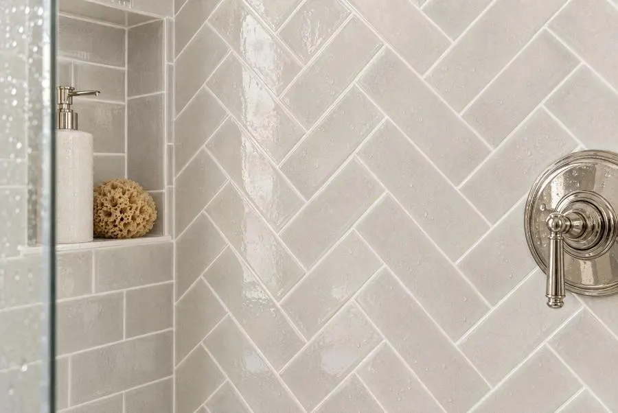 Bathroom in MAR, surf gray