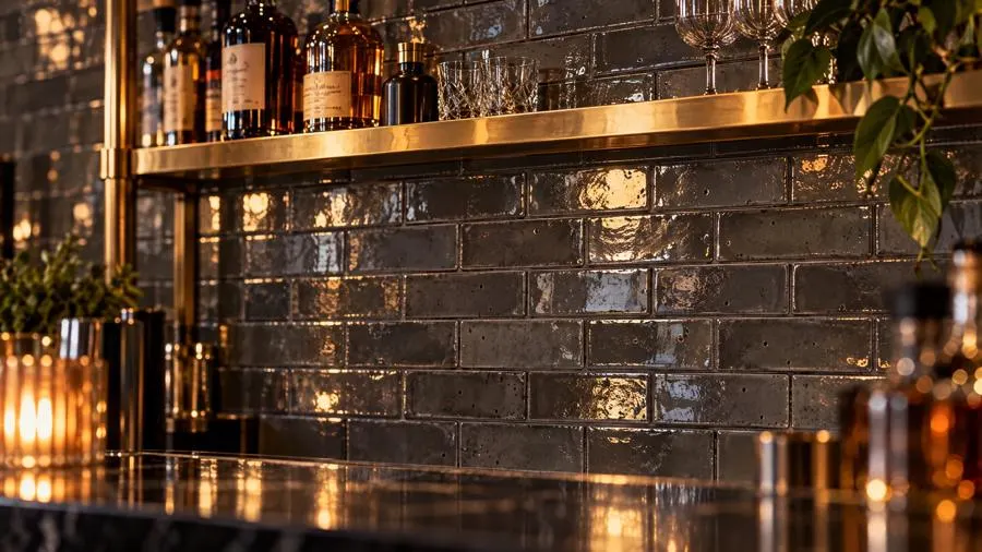 Bar in Glazed brick, specialty