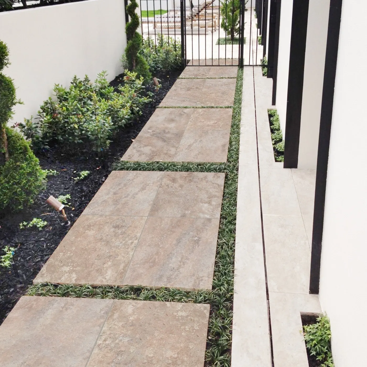 Autumn Leaves travertine