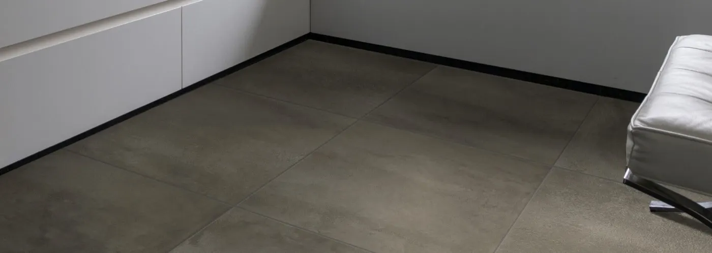 Covington, photo 3 (Installed · Khaki)