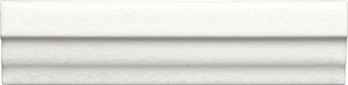 Chair molding, 1.4 x 6 in in White