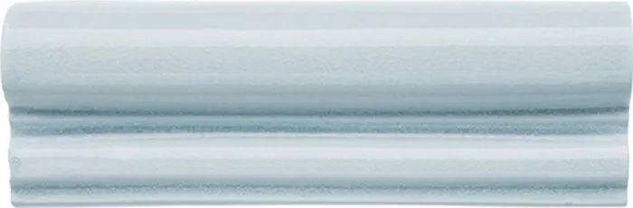 Rail molding in Top Sail