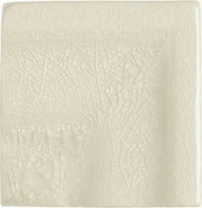 Chair molding frame corner in Whitecaps