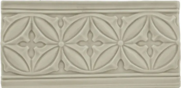 Petal relief border, 3.8 x 7.8 in in Graystone