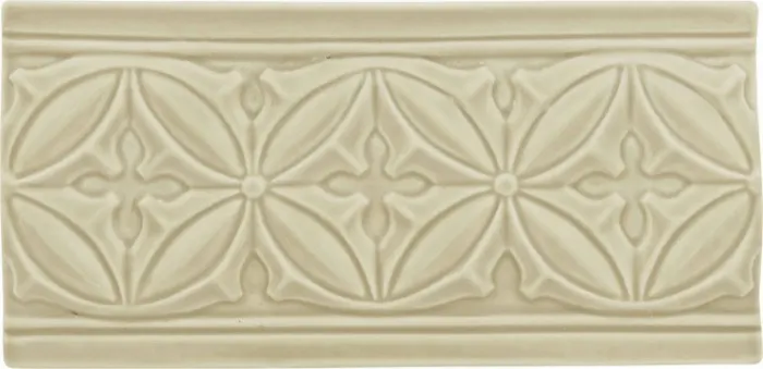 Petal relief border, 3.8 x 7.8 in in Silver Sands