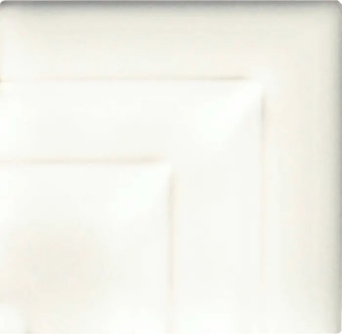 Chair molding frame corner in Snow Cap
