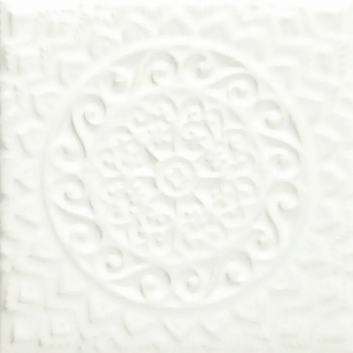 Medallion relief deco, 5.8 x 5.8 in in Snow Cap