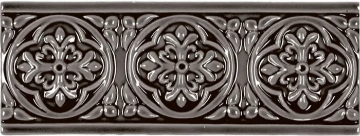 Rosette relief border, 2.8 x 7.8 in in Volcanico