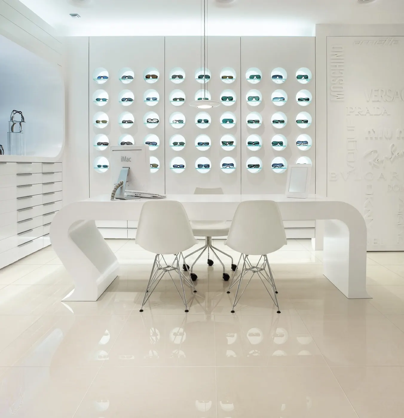 Prime 2.0, photo 2 (Installed · Snow Polished)